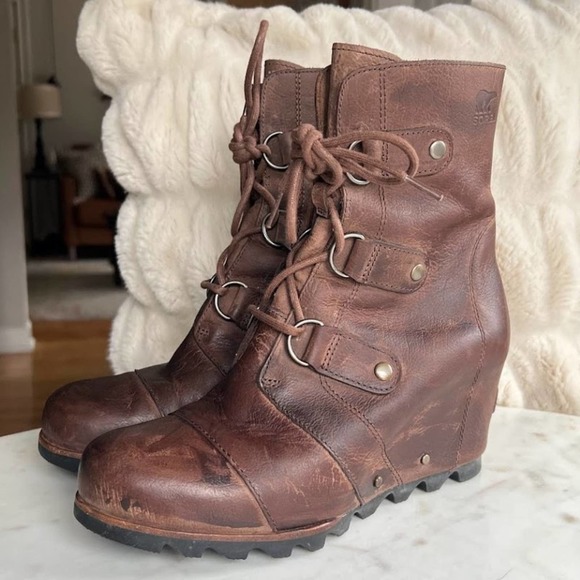 Sorel Shoes - Sorel Wedge Leather Booties